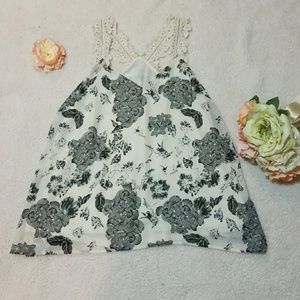 ❤Japana   Black-and-white blouse